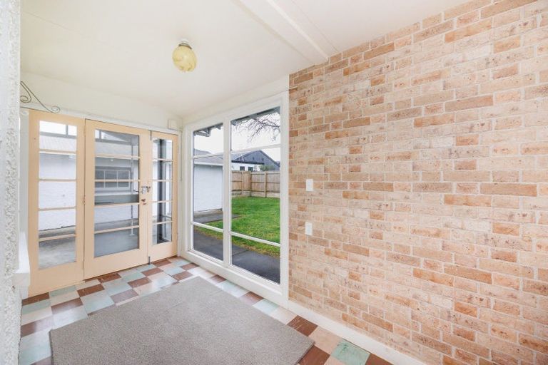 Photo of property in 19 Brightwater Terrace, Terrace End, Palmerston North, 4410