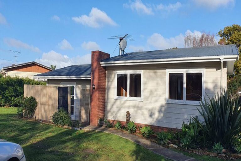 Photo of property in 39 Kaiwaka Road, Waiuku, 2123