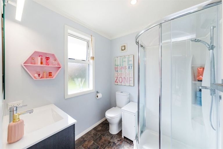 Photo of property in 34 Surrey Crescent, Hokowhitu, Palmerston North, 4410