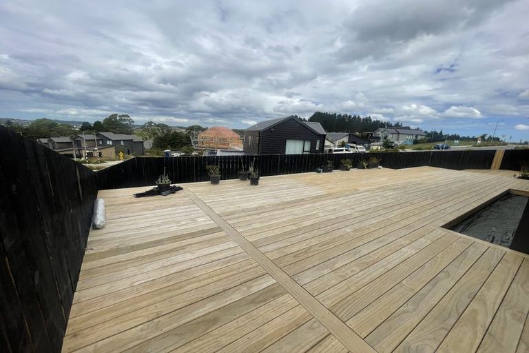 Photo of property in 15 Arawaru Avenue, Wainui, Silverdale, 0992