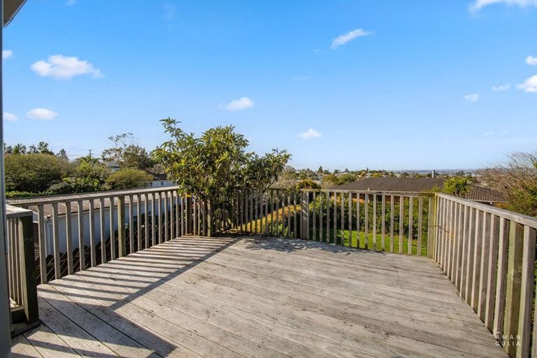 Photo of property in 207 Don Buck Road, Massey, Auckland, 0614