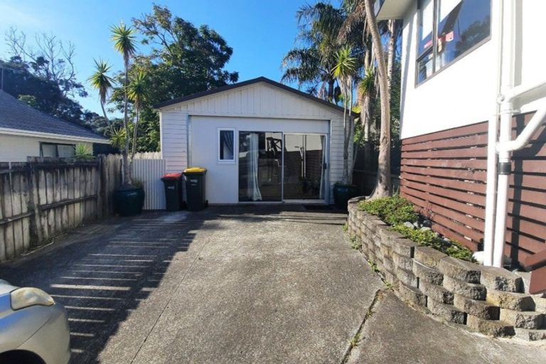 Photo of property in 5 Luxor Place, Massey, Auckland, 0614