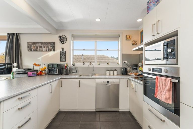 Photo of property in 290 Main South Road, Green Island, Dunedin, 9018