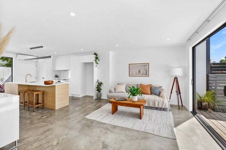 Photo of property in 26c Brennan Avenue, Te Atatu Peninsula, Auckland, 0610