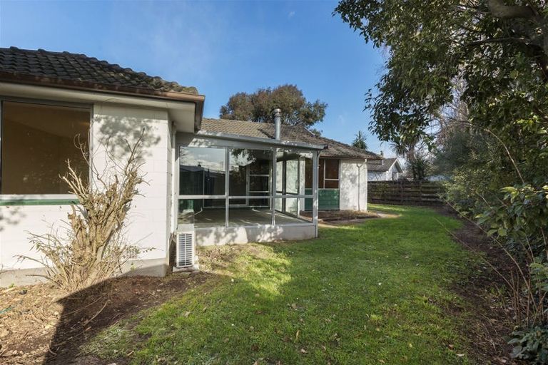 Photo of property in 47 Oakley Crescent, Hornby, Christchurch, 8042
