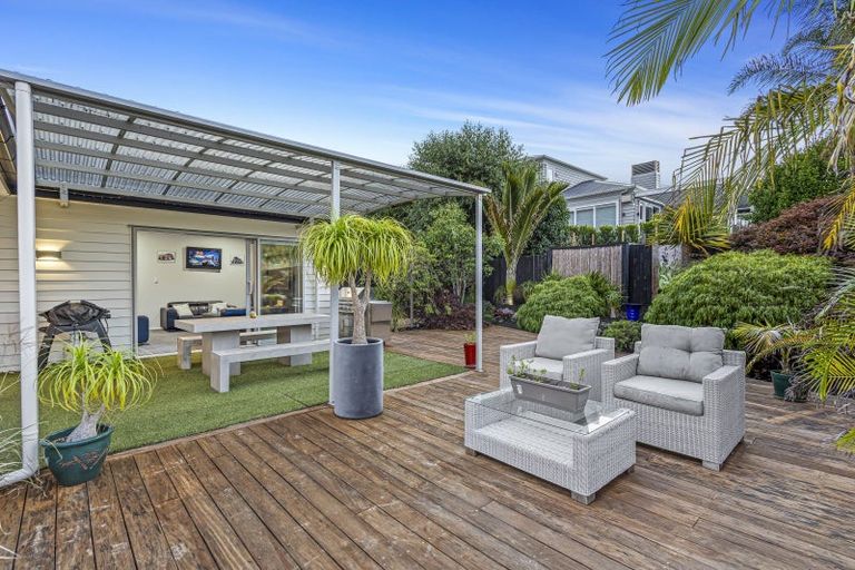 Photo of property in 9 Tauwaka Crescent, Riverhead, 0820