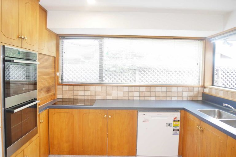 Photo of property in 89 Hawthornden Road, Avonhead, Christchurch, 8042