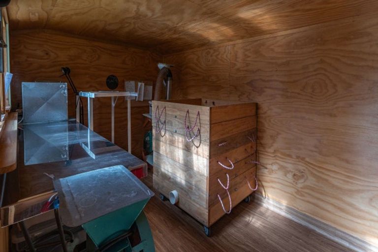 Photo of property in 9 Harmans Track, Little River, 7591