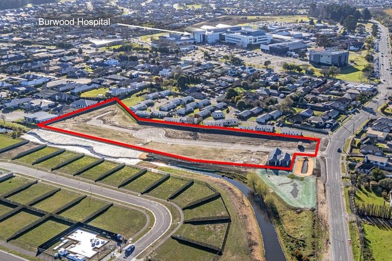 Photo of property in 205 Mairehau Road, Burwood, Christchurch, 8083
