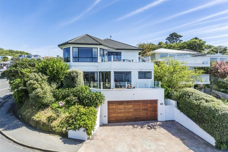 Photo of property in 15 Whitu Street, Khandallah, Wellington, 6035