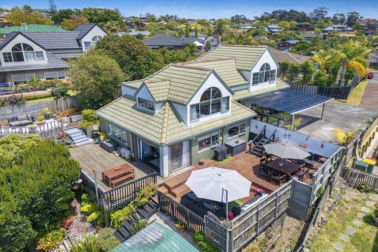 Photo of property in 1/3 Pelican Lane, Unsworth Heights, Auckland, 0632