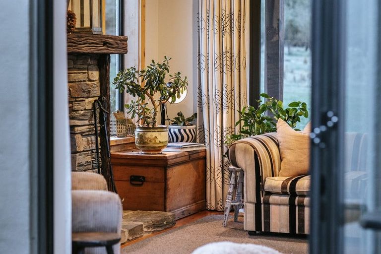 Photo of property in 1050 Lake Hawea-albert, Albert Town, Wanaka, 9382