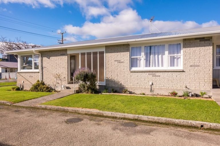 Photo of property in 1/1 Copeland Street, Hutt Central, Lower Hutt, 5011