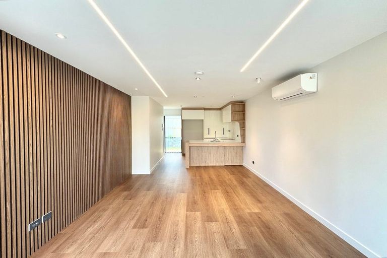 Photo of property in 2/30 Wellesley Road, Mangere Bridge, Auckland, 2022