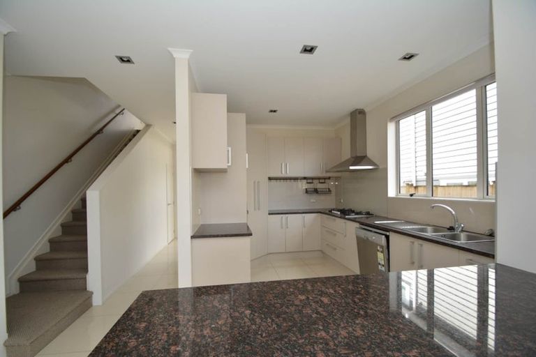 Photo of property in 130 Jeffs Road, Flat Bush, Auckland, 2016