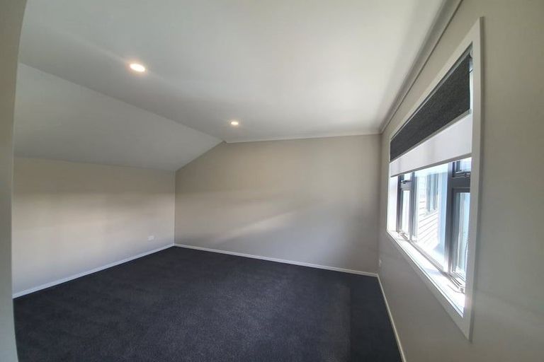 Photo of property in 6c Te Whiti Grove, Waterloo, Lower Hutt, 5011