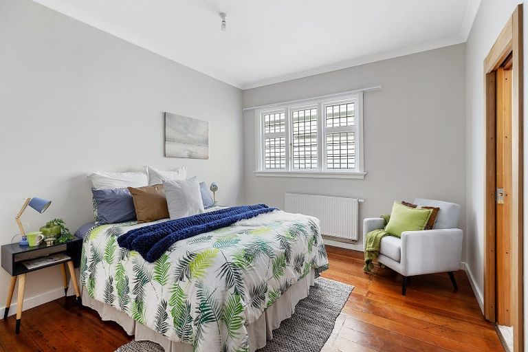 Photo of property in 11 Rimu Road, Kelburn, Wellington, 6012
