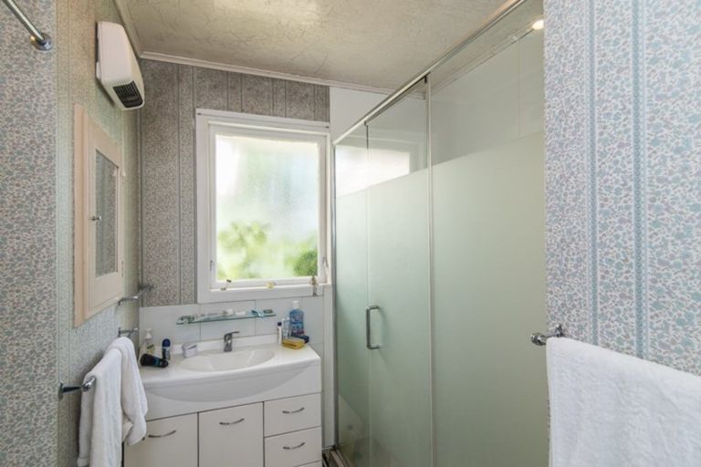 Photo of property in 1a Leybourne Avenue, Waikanae, 5036