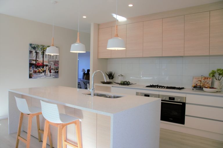 Photo of property in 98 Godfrey Drive, Orewa, 0931