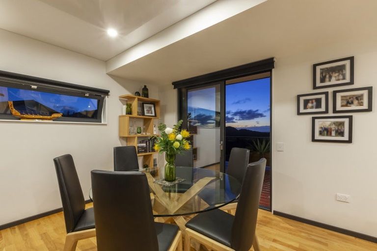 Photo of property in 101 Kakariki Grove, Waikanae, 5036