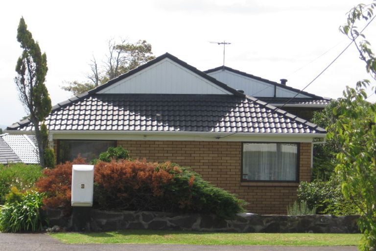 Photo of property in 6 Elcoat Avenue, Henderson, Auckland, 0612