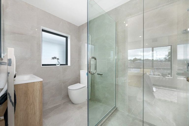 Photo of property in 23b Studfall Street, Pakuranga Heights, Auckland, 2010