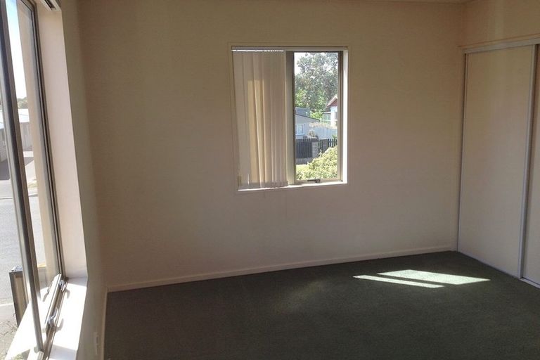 Photo of property in 1/17 George Street, Riccarton, Christchurch, 8041