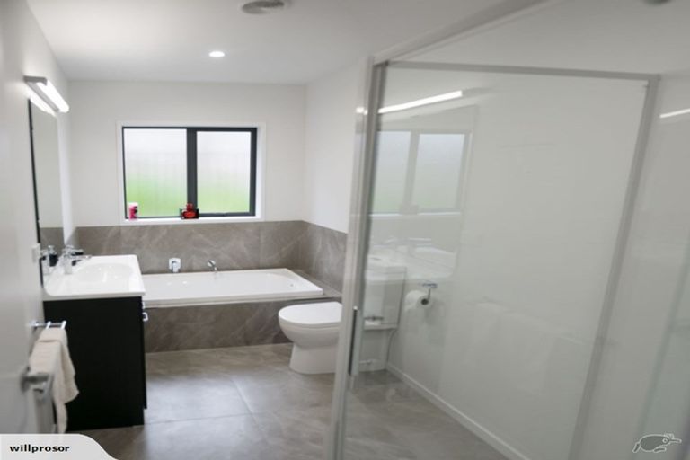 Photo of property in 2 Kaipuke Crescent, Gulf Harbour, Whangaparaoa, 0930