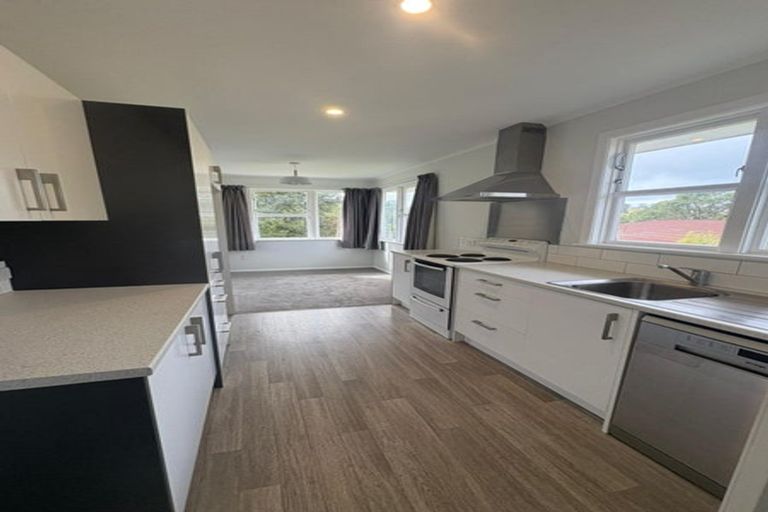 Photo of property in 304 Dowse Drive, Maungaraki, Lower Hutt, 5010