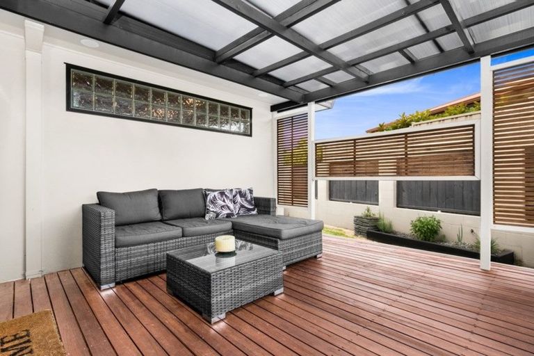 Photo of property in 32 Les Fisher Place, Pukekohe, 2120