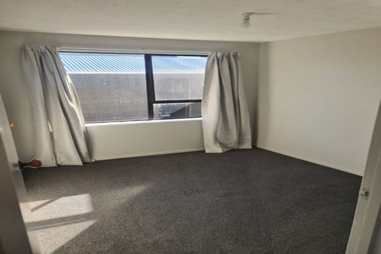 Photo of property in 128a Inwoods Close, Parklands, Christchurch, 8083