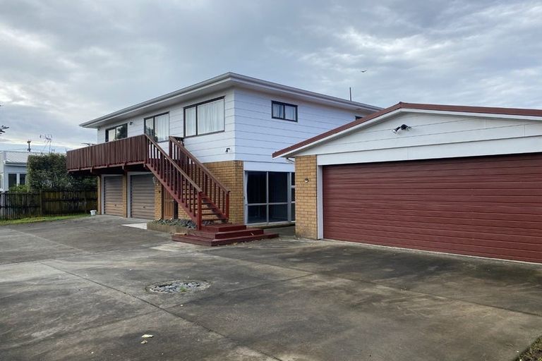Photo of property in 32 Bellevue Road, Brookfield, Tauranga, 3110
