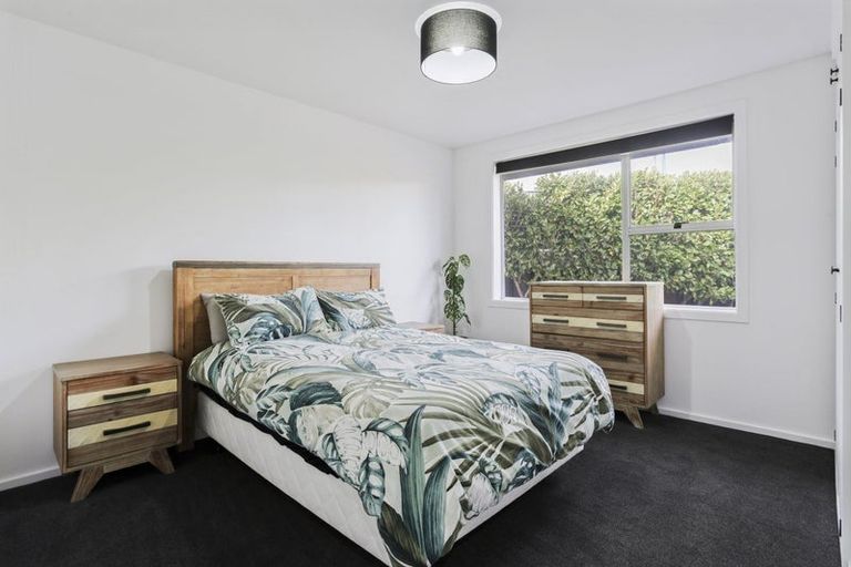 Photo of property in 28 Shetland Street, Woolston, Christchurch, 8062