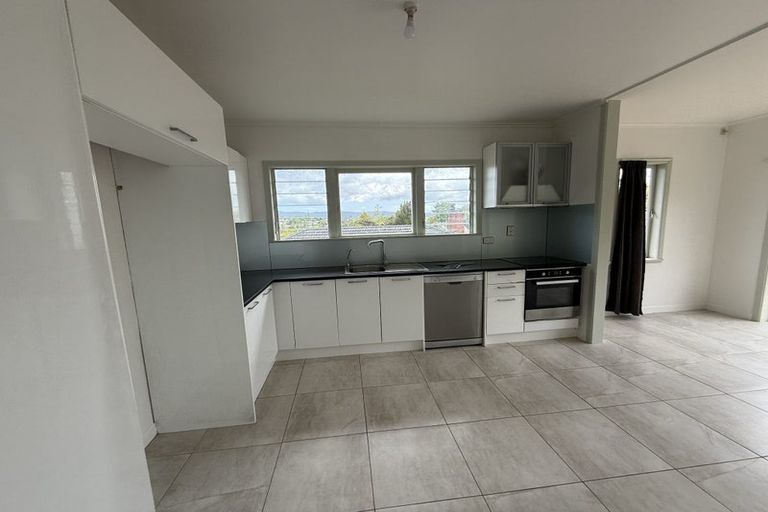 Photo of property in 21 Routley Drive, Glen Eden, Auckland, 0602