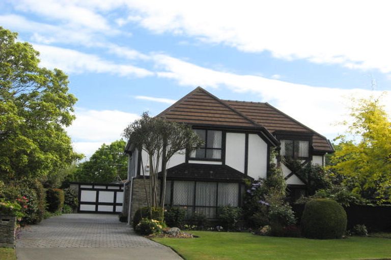 Photo of property in 11 Thurlestone Place, Burnside, Christchurch, 8053