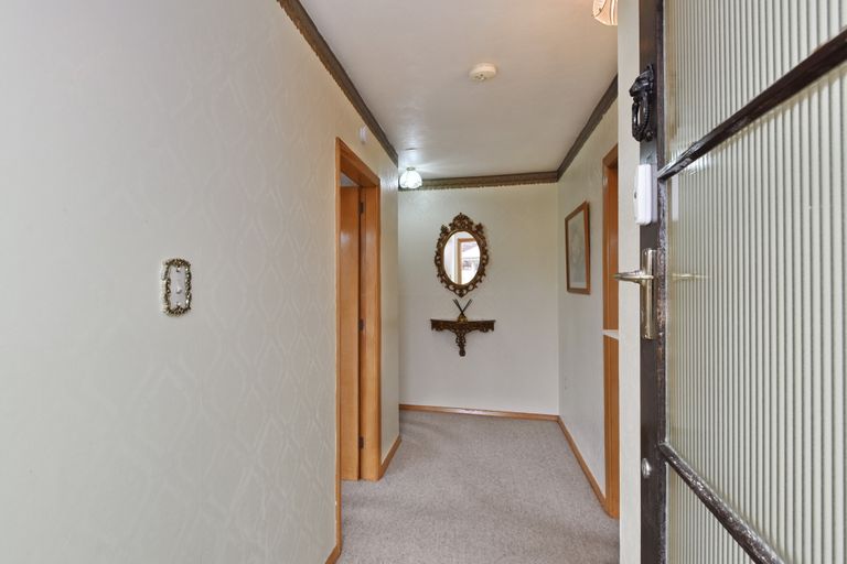 Photo of property in 4 Hudson Street, Bryndwr, Christchurch, 8053