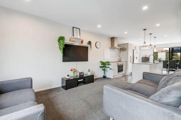 Photo of property in 4 Orca Drive, Stanmore Bay, Whangaparaoa, 0932