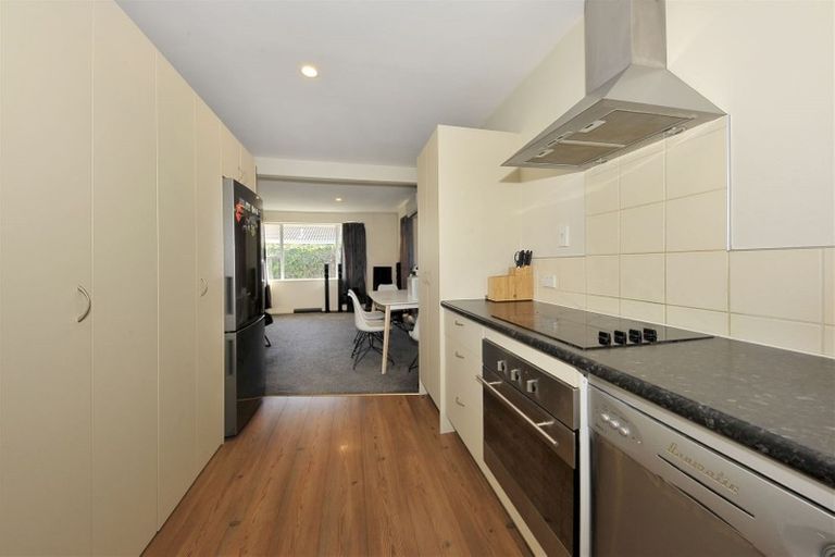 Photo of property in 2/94 Peverel Street, Riccarton, Christchurch, 8041