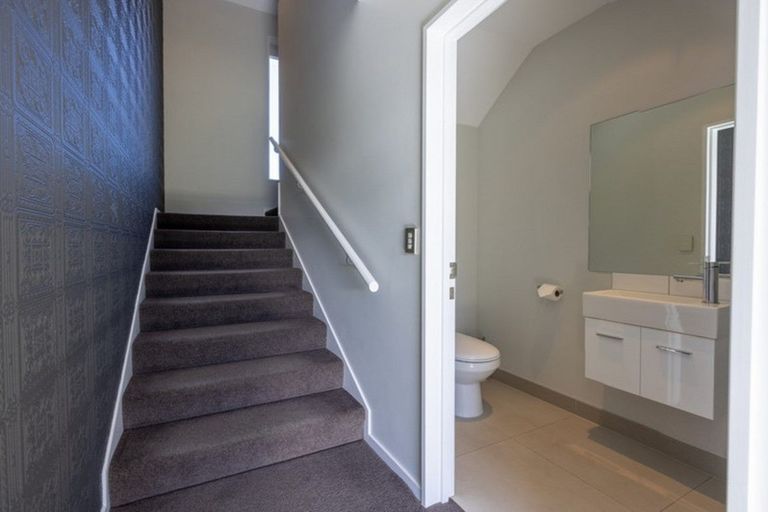 Photo of property in 18 Clutha Place, Wanaka, 9305