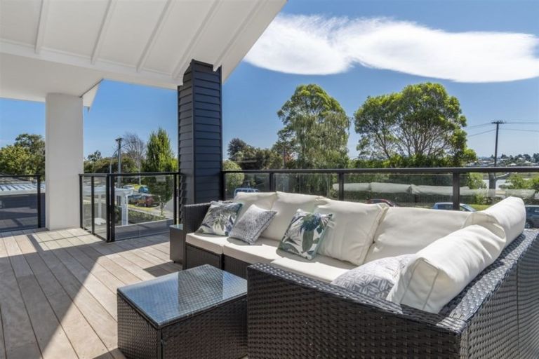 Photo of property in 76 Edgecumbe Road, Tauranga, 3110