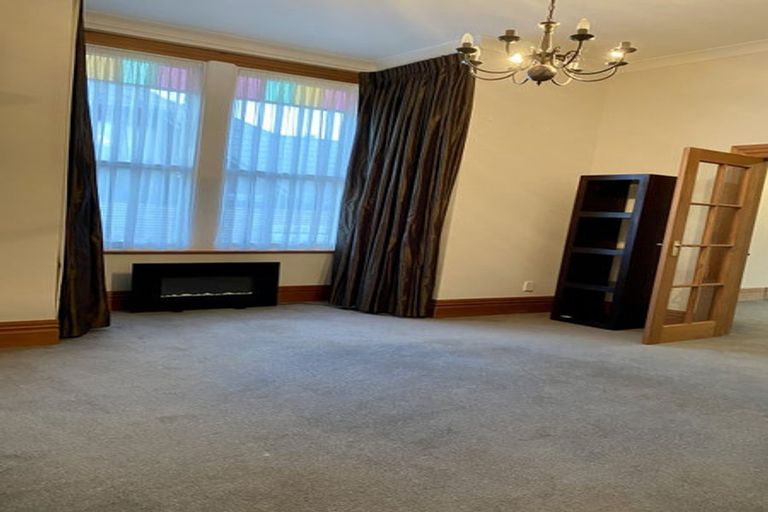 Photo of property in 16 Bellevue Road, Woburn, Lower Hutt, 5010