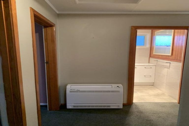 Photo of property in 34 Ongo Road, Hunterville, 4730