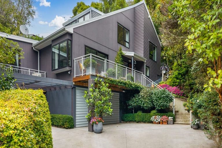 Photo of property in 102 Bowenvale Avenue, Cashmere, Christchurch, 8022