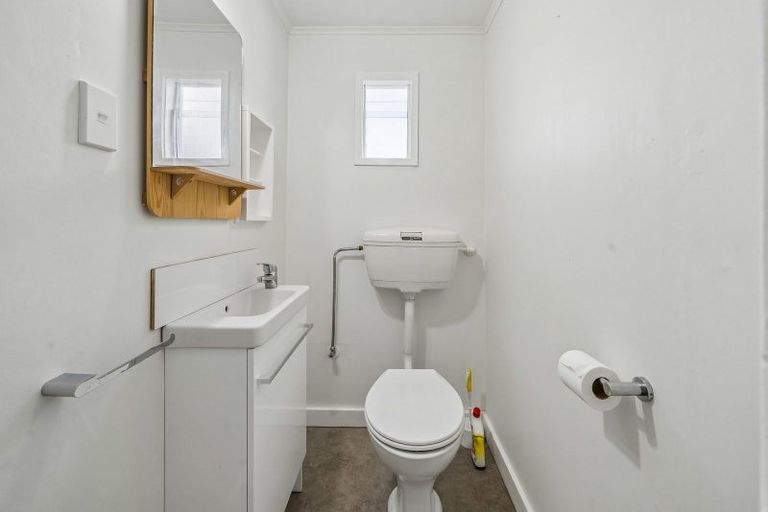 Photo of property in 40 Gordon Road, Plimmerton, Porirua, 5026