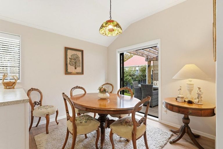 Photo of property in 12a Kent Road, Saint Johns Hill, Whanganui, 4501