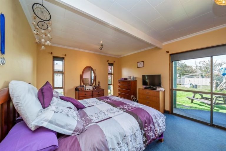 Photo of property in 74 Cressida Avenue, Stratford, 4332