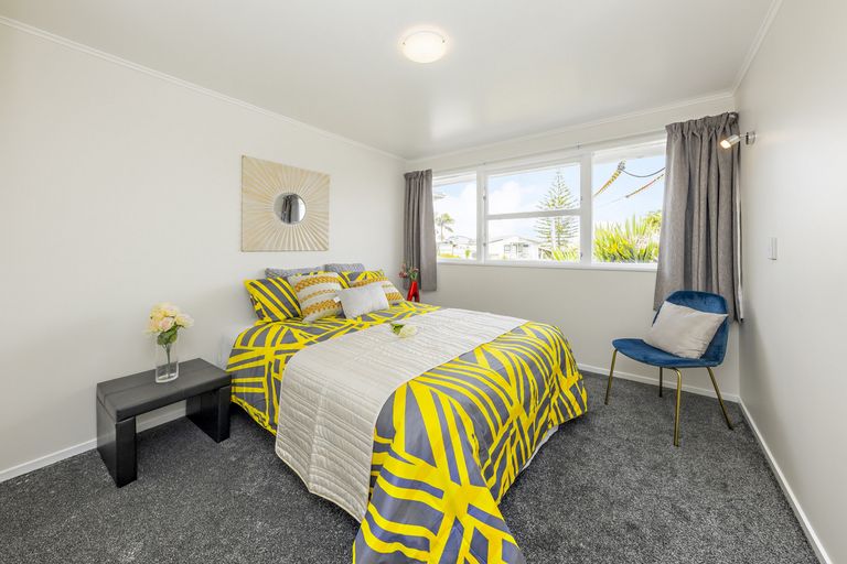 Photo of property in 8 Lympne Lane, Mangere, Auckland, 2022