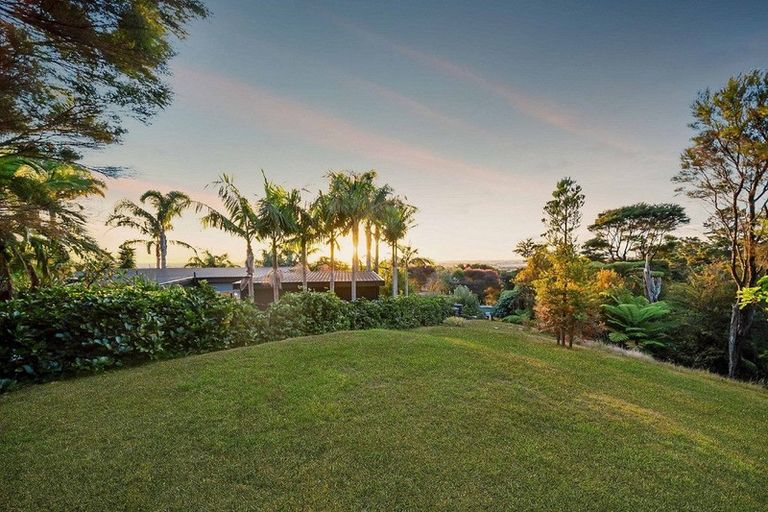 Photo of property in 269 Kaipara Road, Papakura, 2582