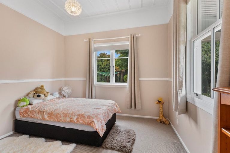 Photo of property in 22 Takiroa Street, Urenui, 4375