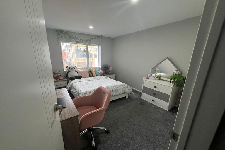 Photo of property in 75 Marendellas Drive, Bucklands Beach, Auckland, 2014